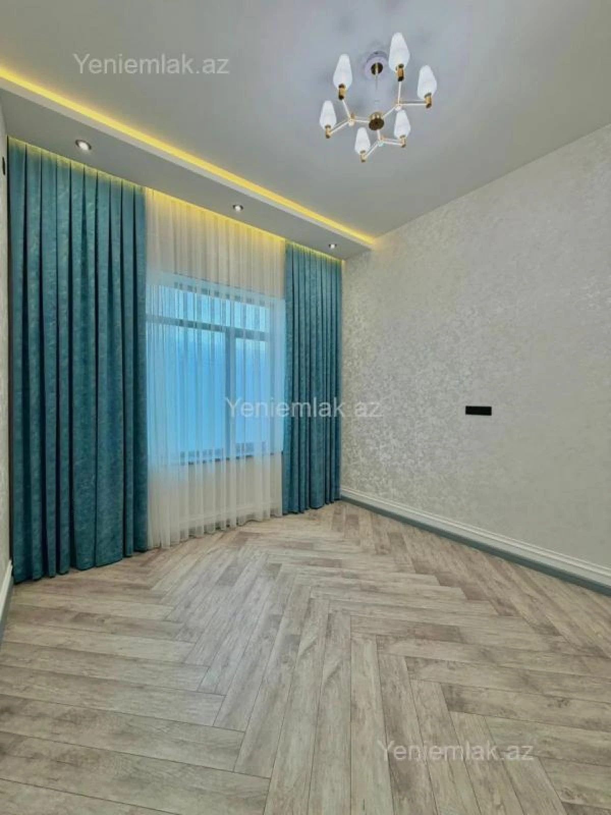 Satılır 4 otaqlı həyət evi 202 m²