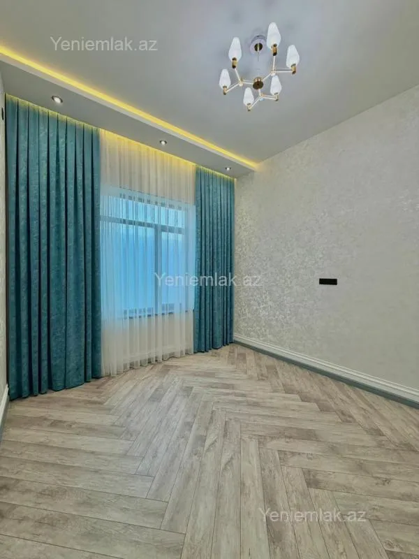 Satılır 4 otaqlı həyət evi 202 m²