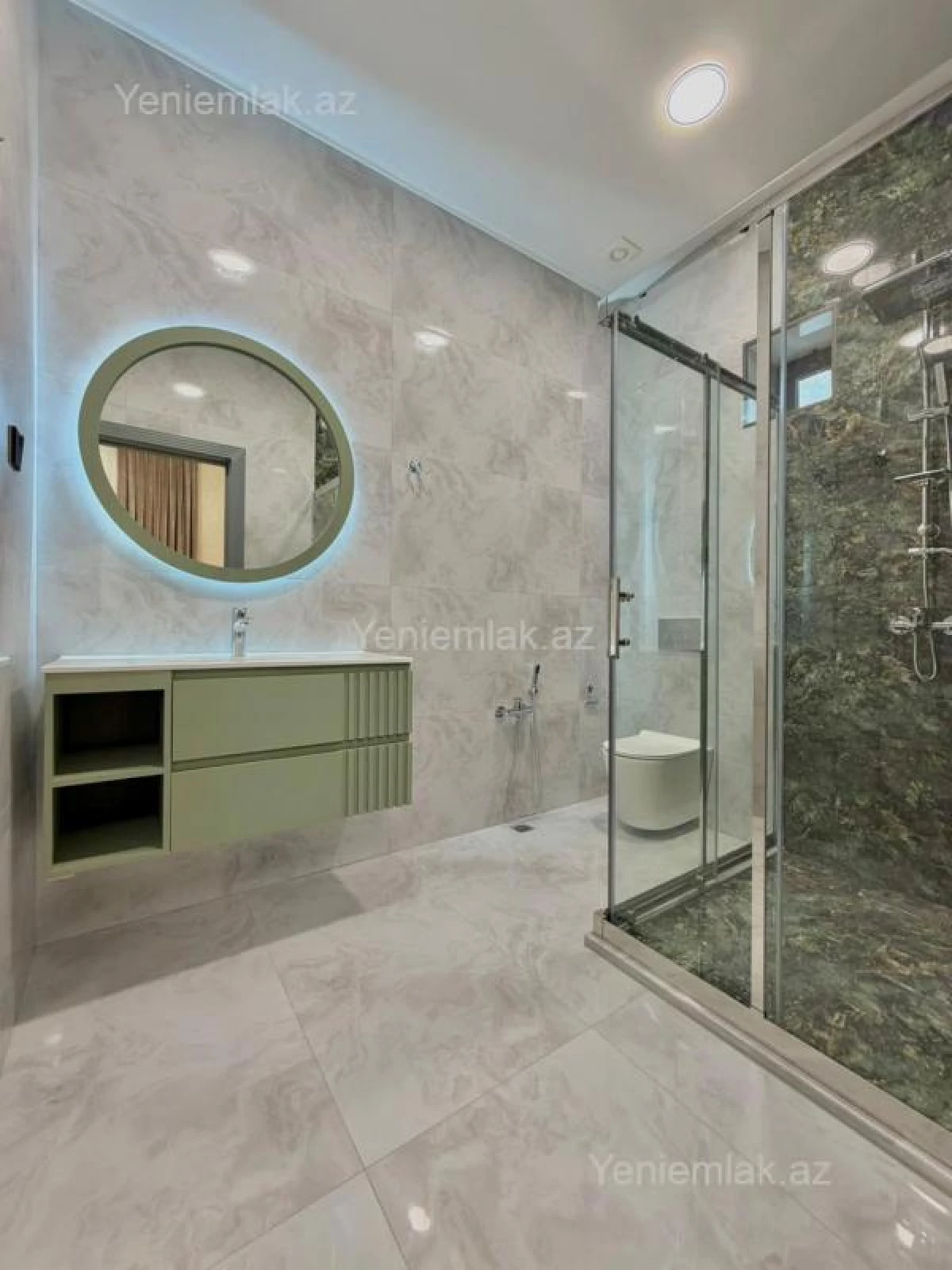 Satılır 4 otaqlı həyət evi 202 m²