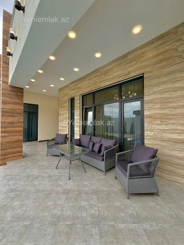 Satılır 4 otaqlı həyət evi 202 m²