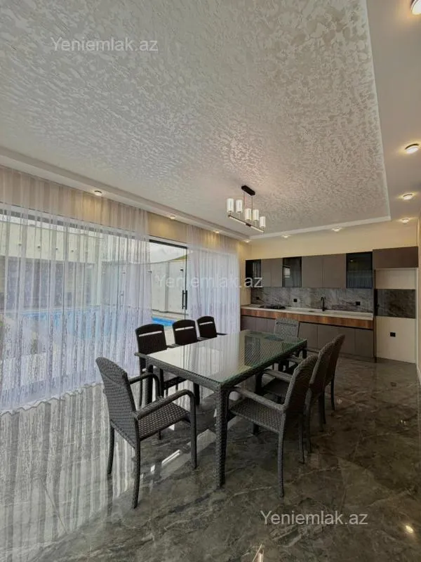 Satılır 4 otaqlı həyət evi 202 m²