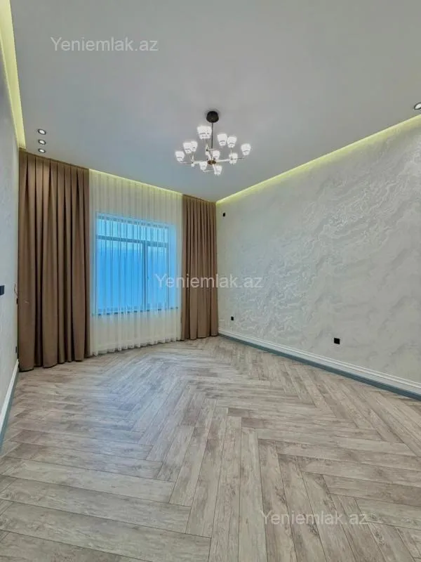 Satılır 4 otaqlı həyət evi 202 m²