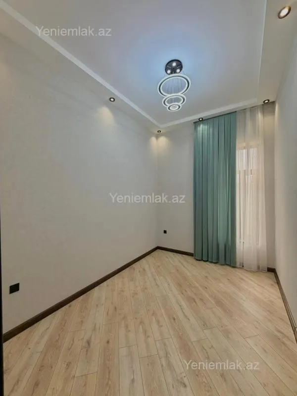 Satılır 4 otaqlı həyət evi 180 m²