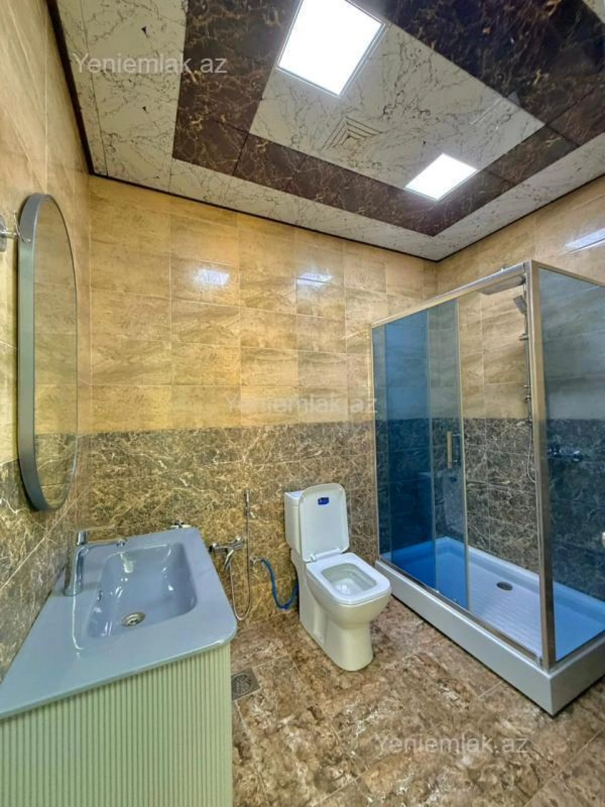 Satılır 4 otaqlı həyət evi 180 m²