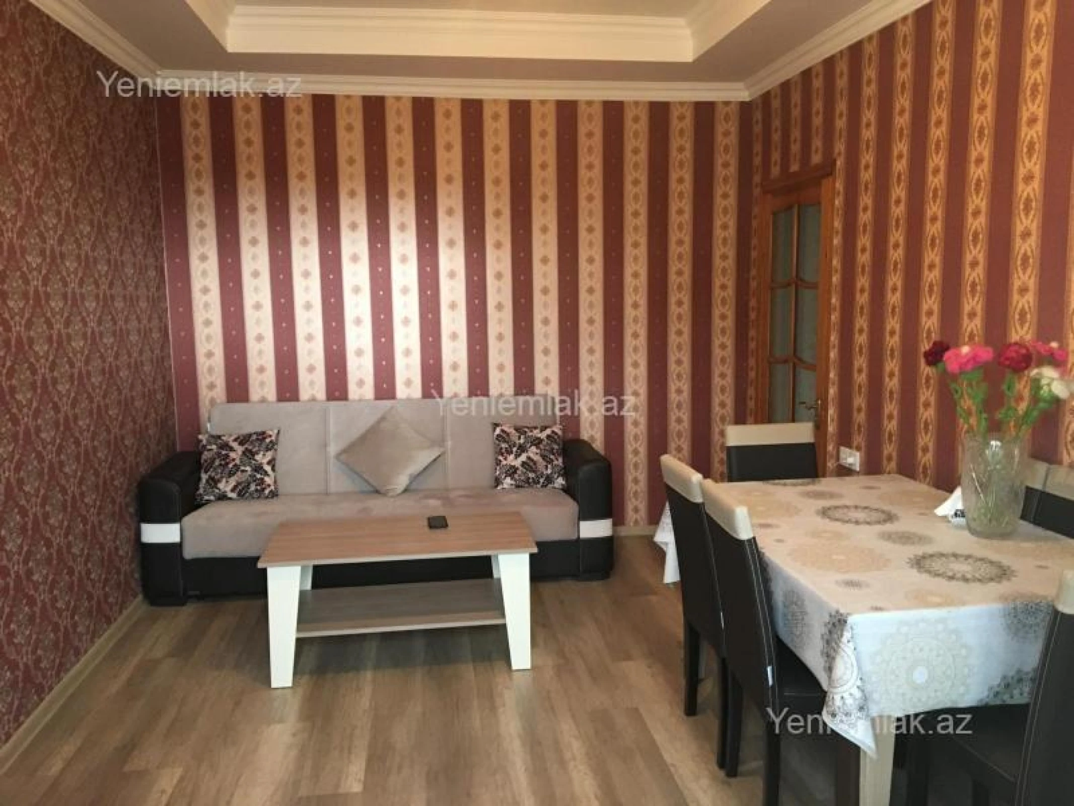 Satılır 2 otaqlı köhnə tikili 55 m²
