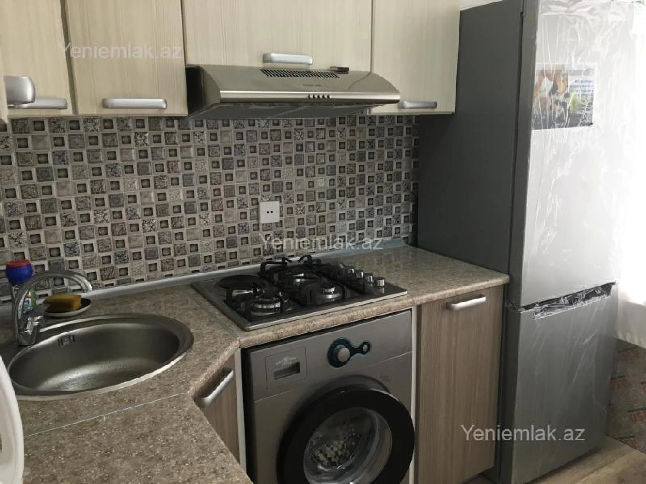 Satılır 2 otaqlı köhnə tikili 55 m²