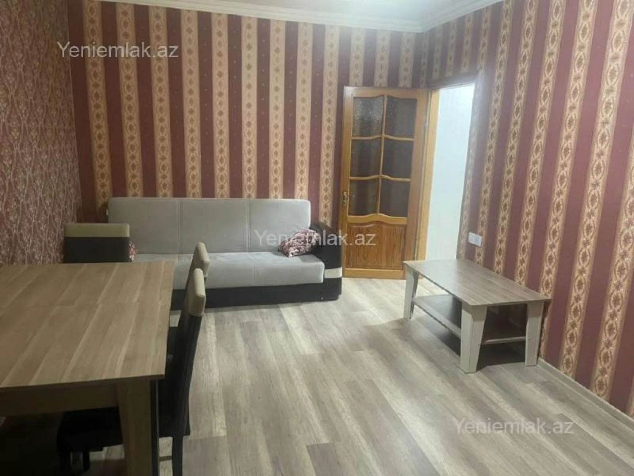 Satılır 2 otaqlı köhnə tikili 55 m²