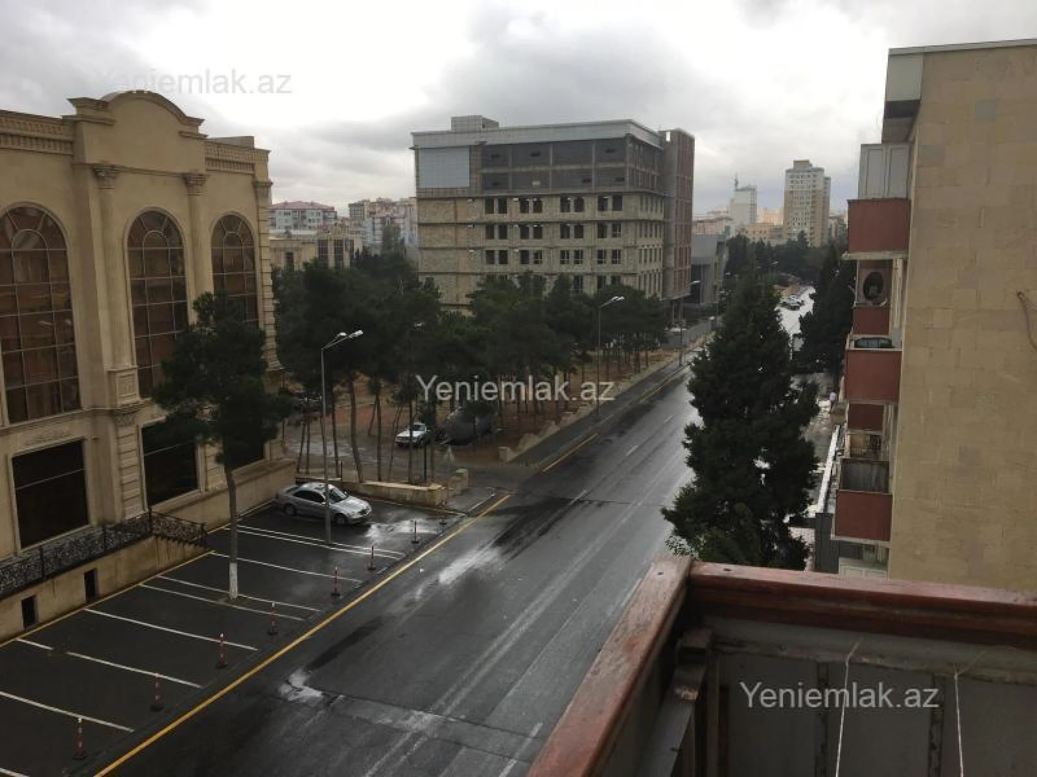 Satılır 2 otaqlı köhnə tikili 55 m²