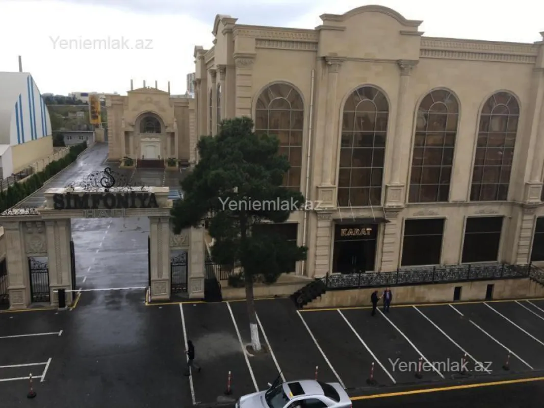 Satılır 2 otaqlı köhnə tikili 55 m²