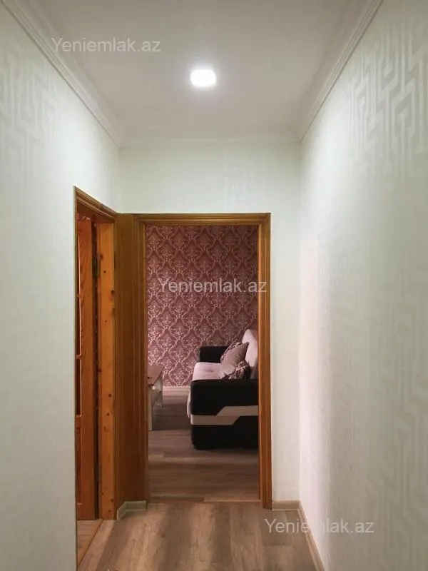 Satılır 2 otaqlı köhnə tikili 55 m²