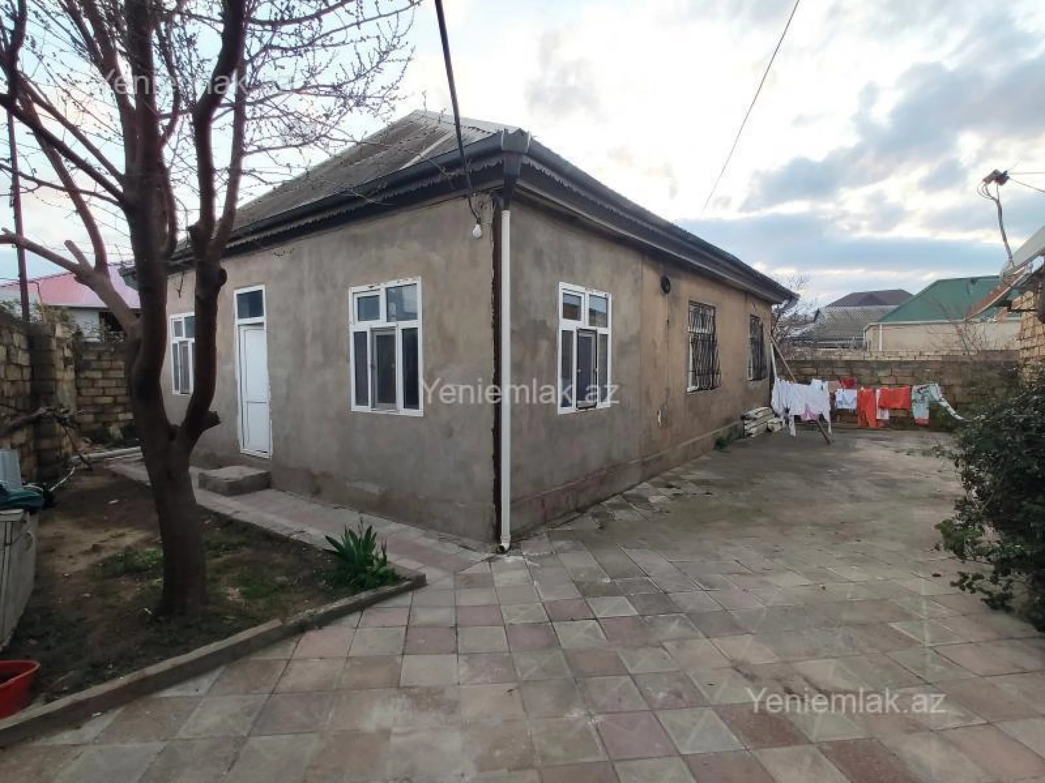 Satılır 4 otaqlı həyət evi 120 m²