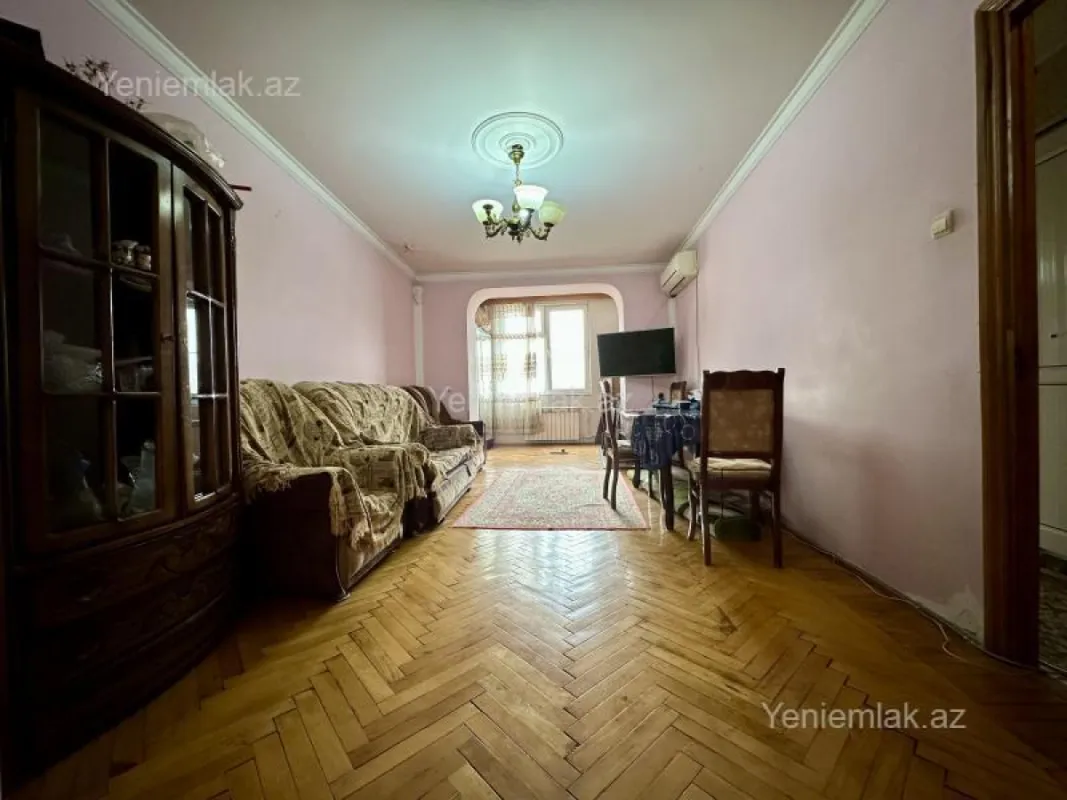 Satılır 3 otaqlı köhnə tikili 70 m²
