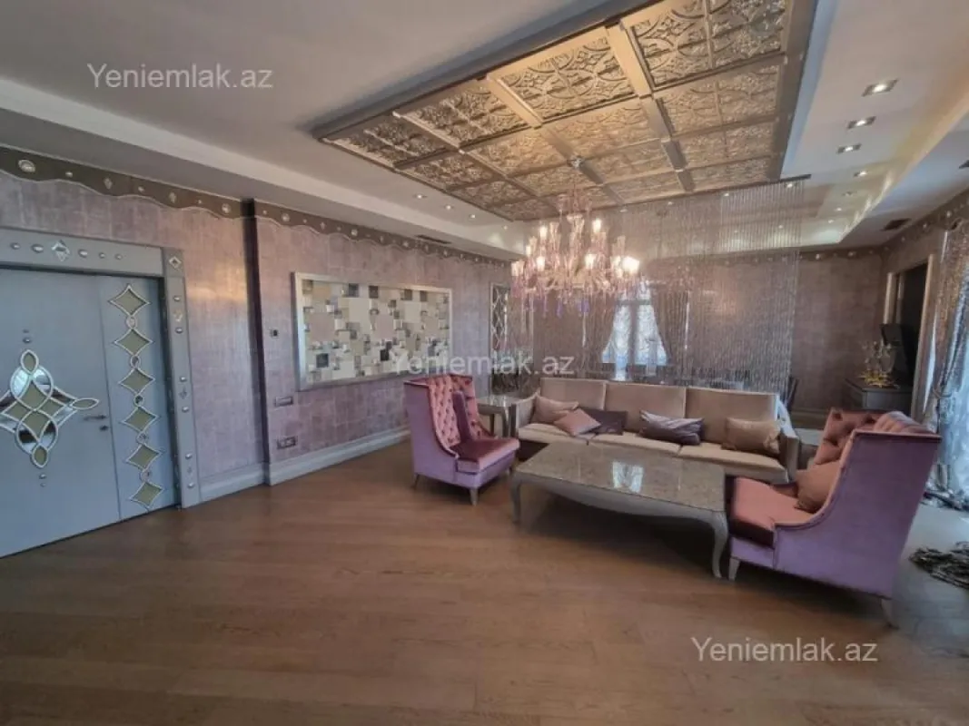 Satılır 4 otaqlı yeni tikili 240 m²