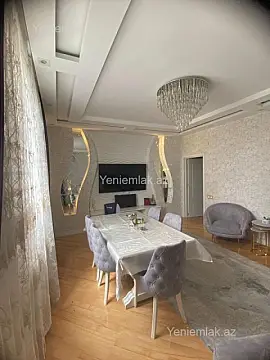 Satılır 3 otaqlı yeni tikili 135 m²