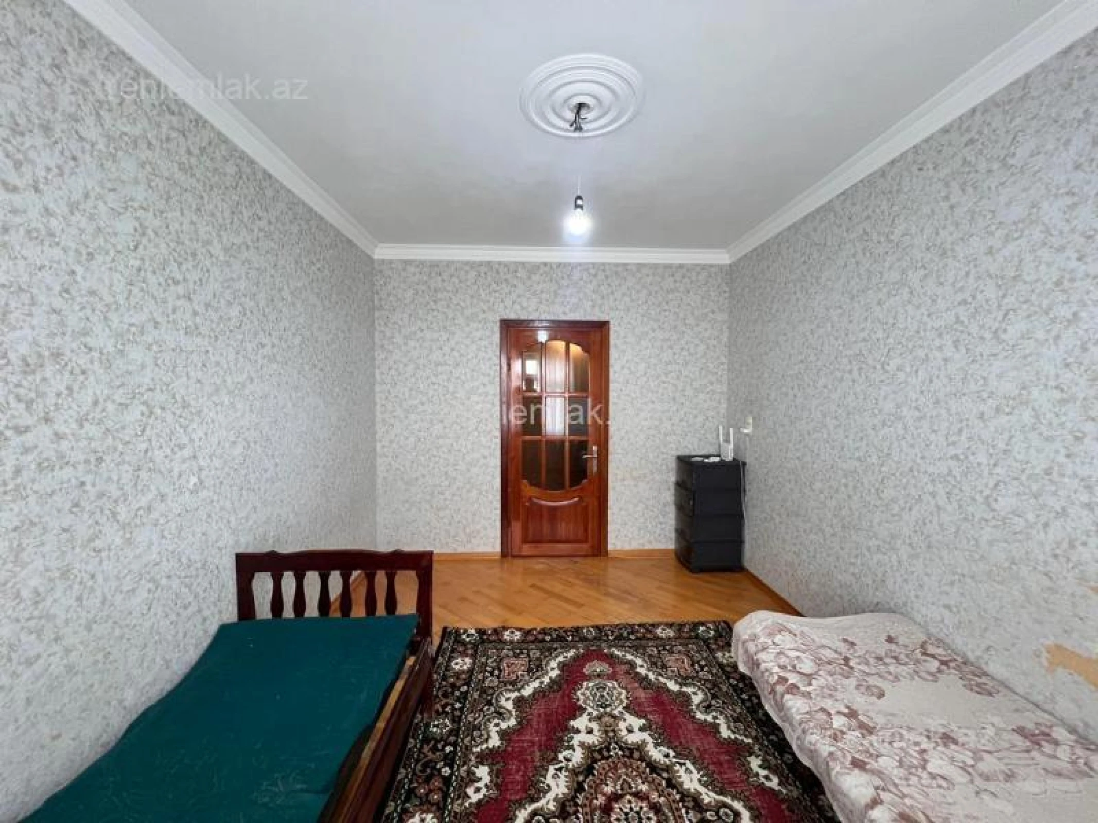 Satılır 3 otaqlı köhnə tikili 75 m²
