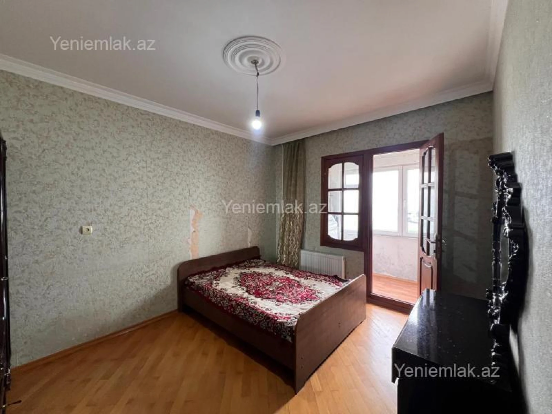 Satılır 3 otaqlı köhnə tikili 75 m²