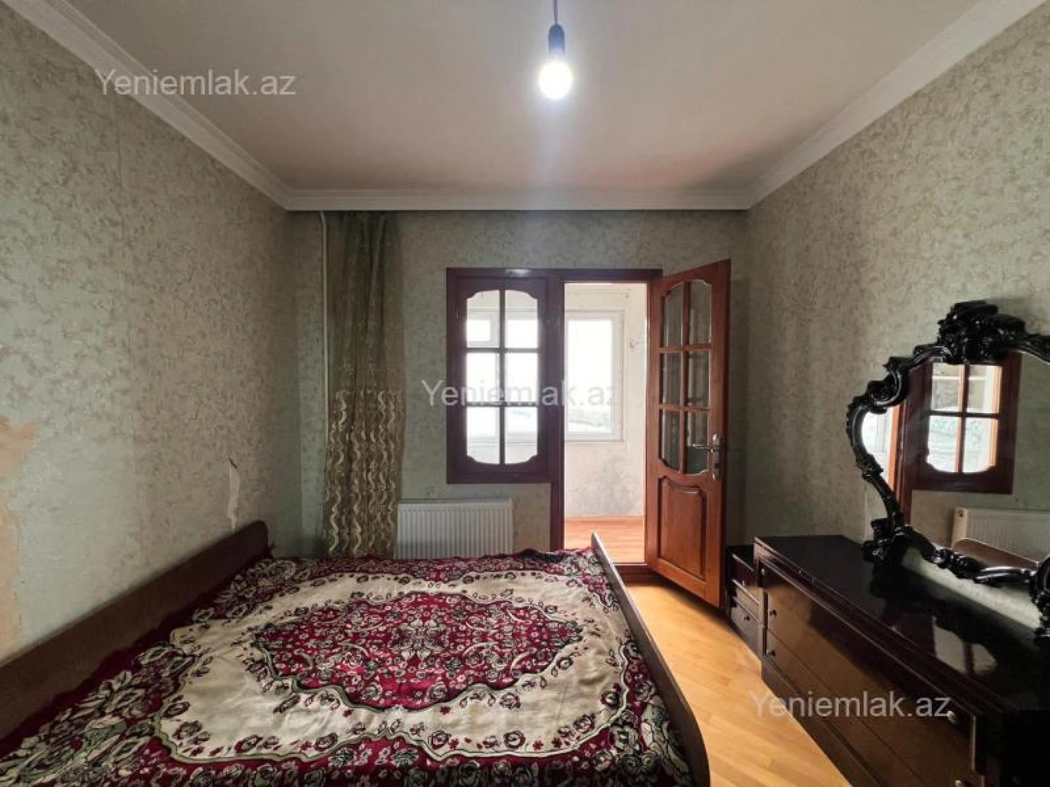 Satılır 3 otaqlı köhnə tikili 75 m²
