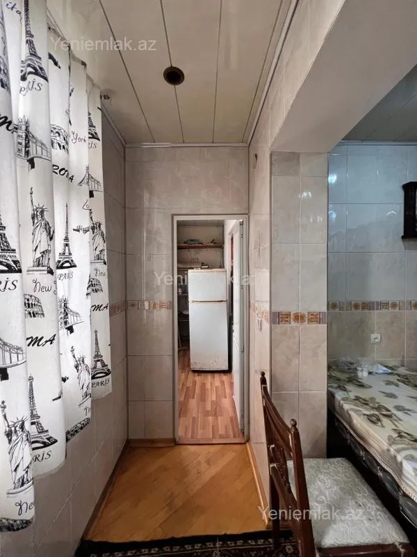 Satılır 3 otaqlı köhnə tikili 75 m²