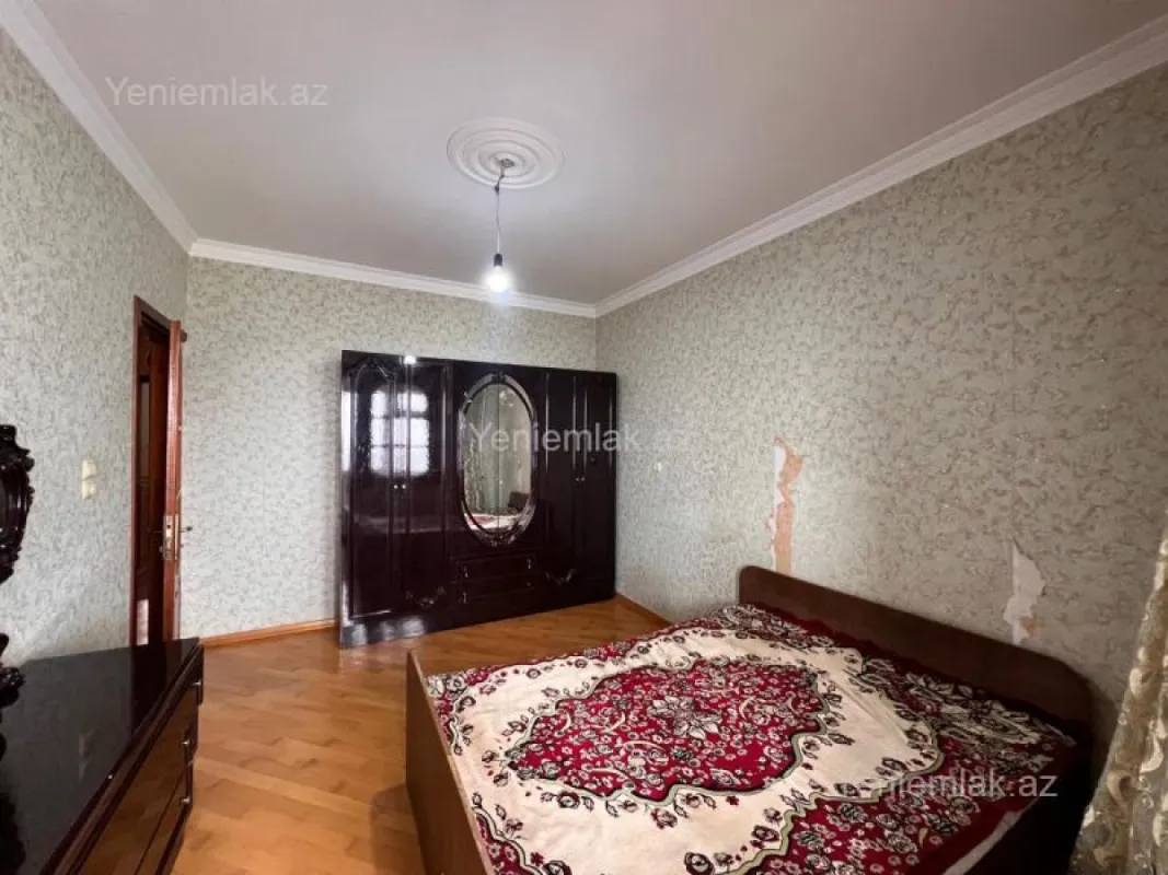 Satılır 3 otaqlı köhnə tikili 75 m²