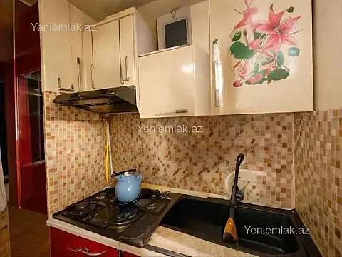 Satılır 2 otaqlı köhnə tikili 40 m²