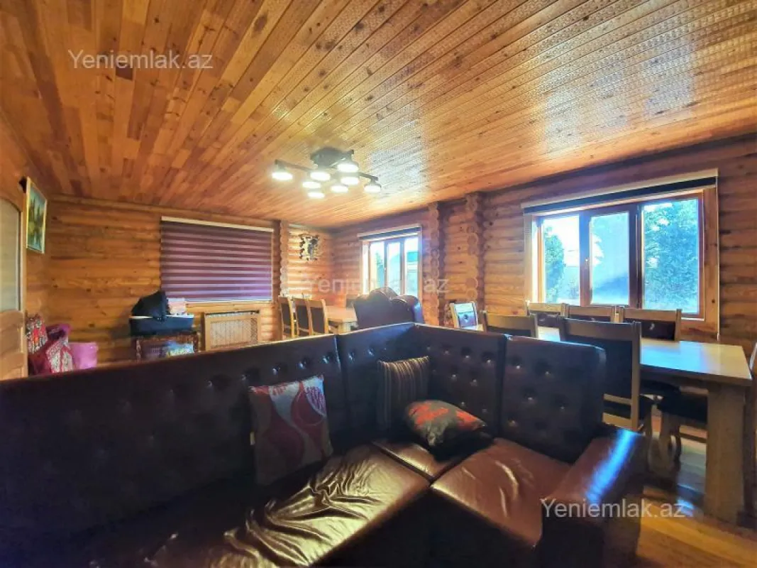 Satılır 6 otaqlı həyət evi 600 m²