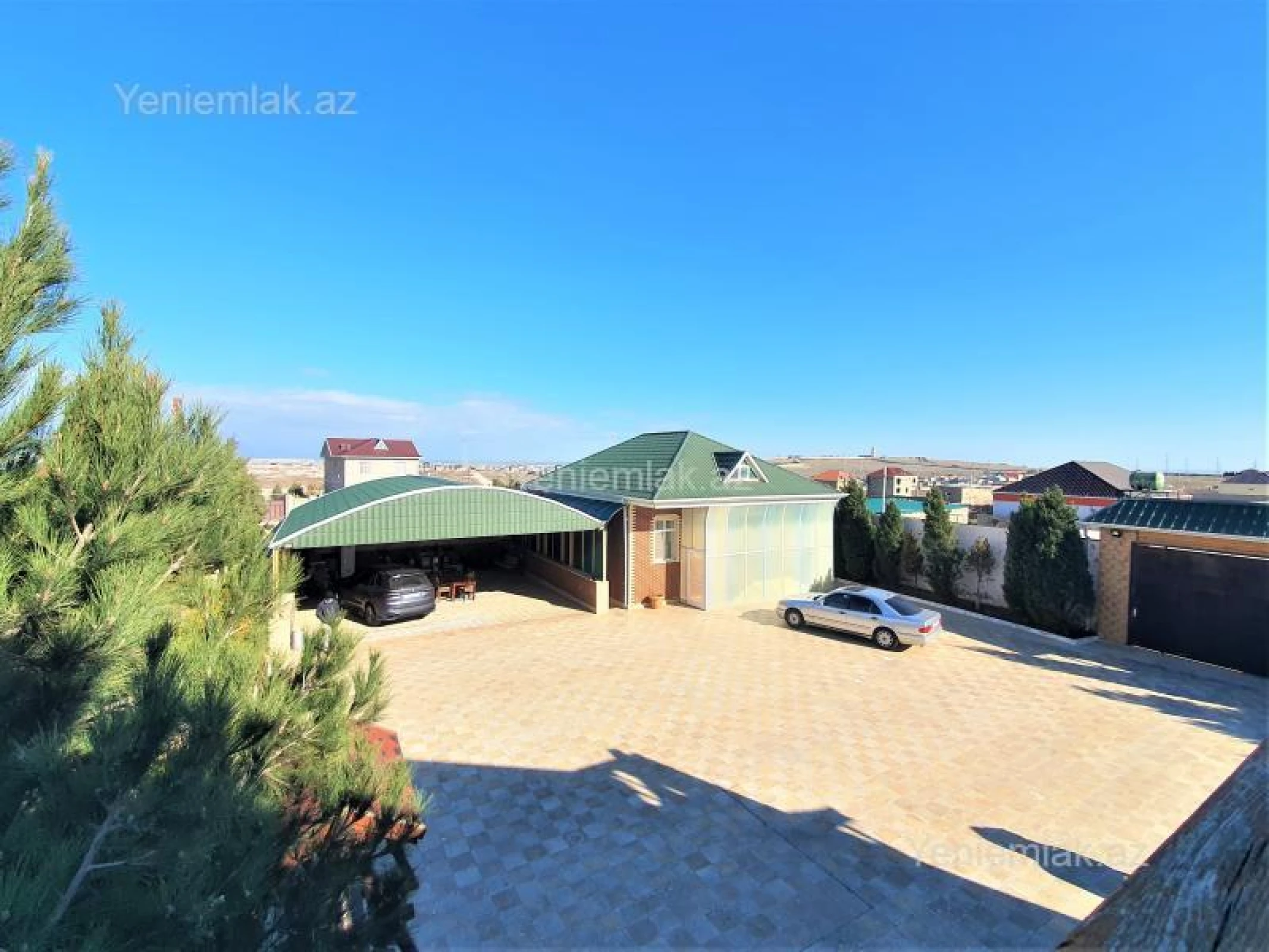 Satılır 6 otaqlı həyət evi 600 m²