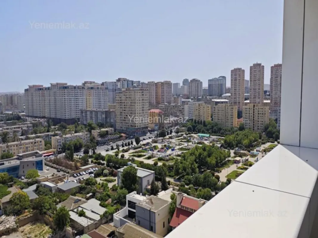 Satılır 3 otaqlı yeni tikili 135 m²