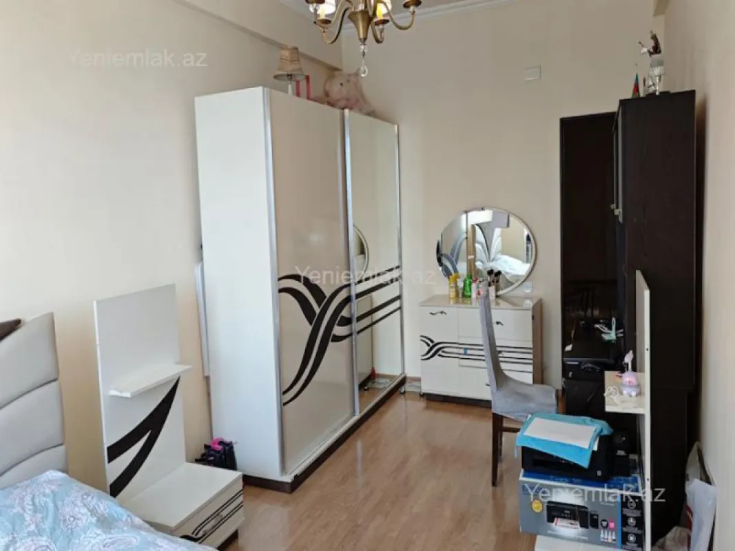 Satılır 3 otaqlı yeni tikili 135 m²