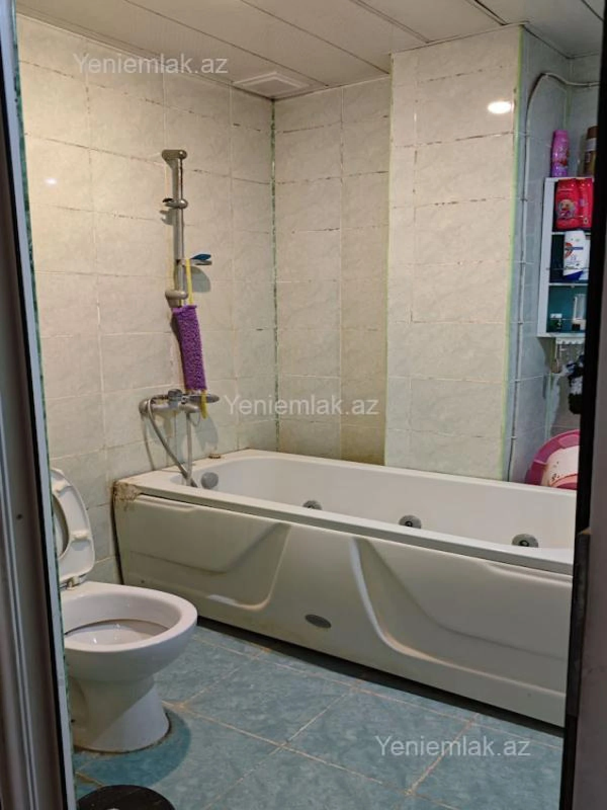 Satılır 3 otaqlı yeni tikili 135 m²