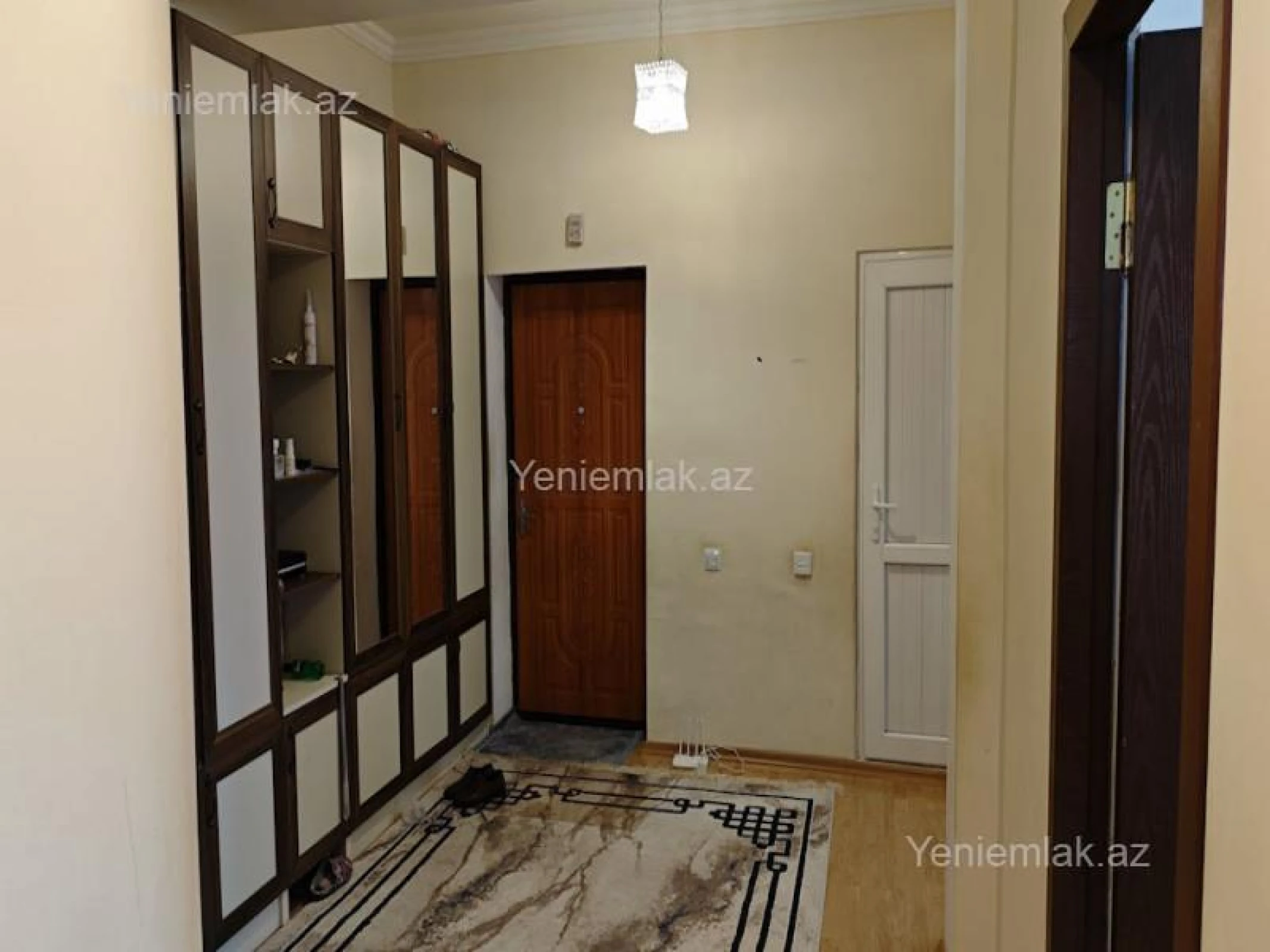 Satılır 3 otaqlı yeni tikili 135 m²