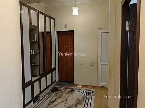 Satılır 3 otaqlı yeni tikili 135 m²