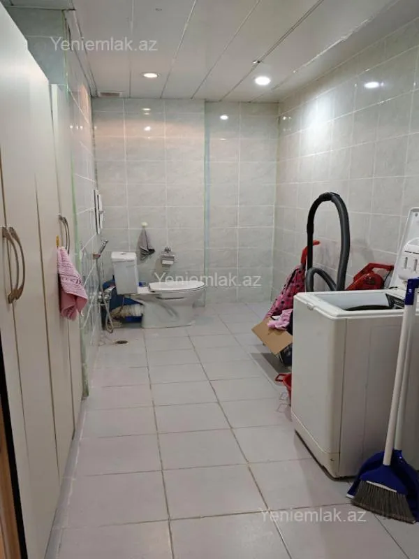 Satılır 3 otaqlı yeni tikili 135 m²