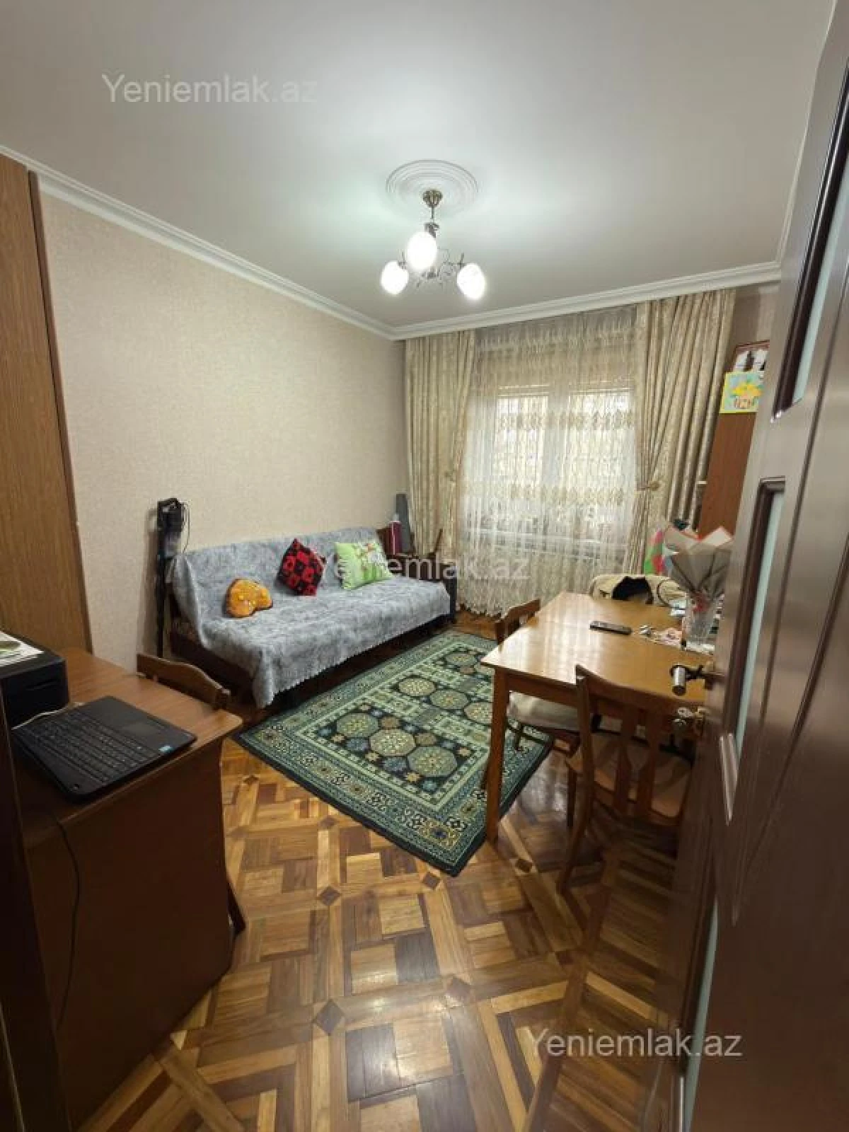 Satılır 3 otaqlı köhnə tikili 85 m²