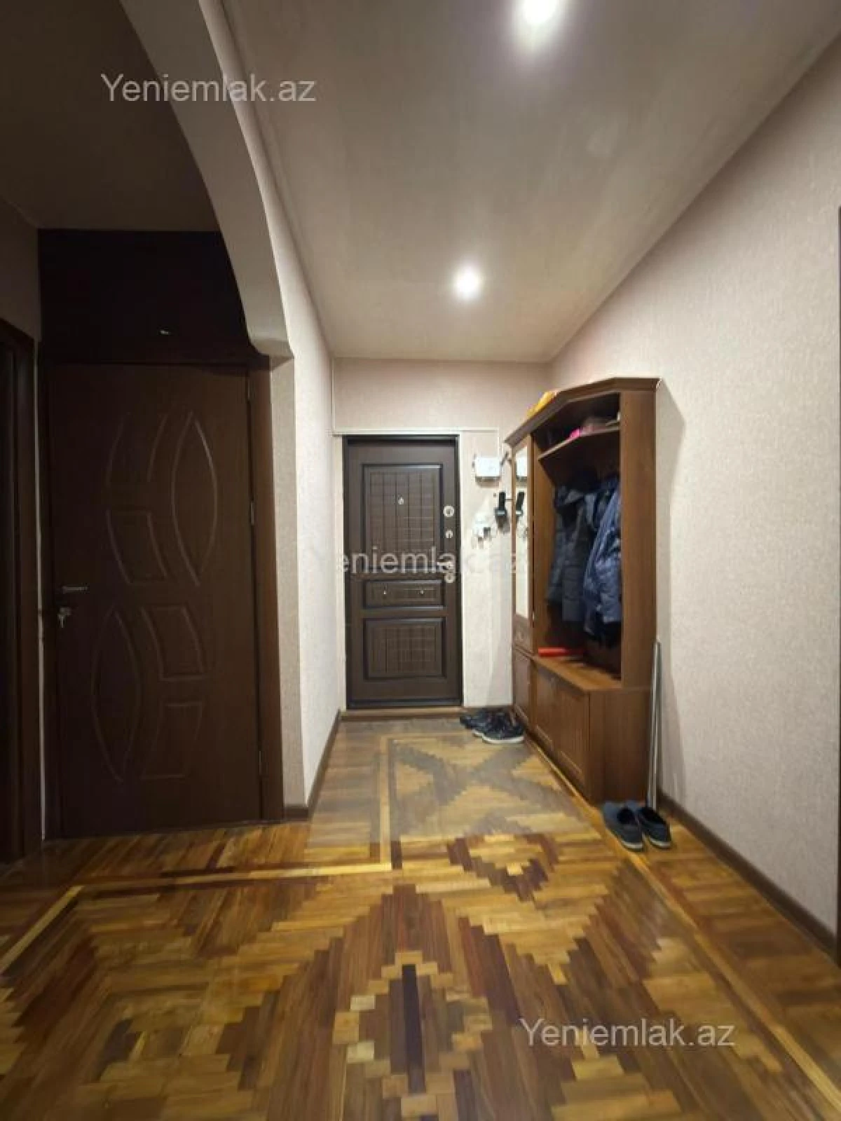 Satılır 3 otaqlı köhnə tikili 85 m²