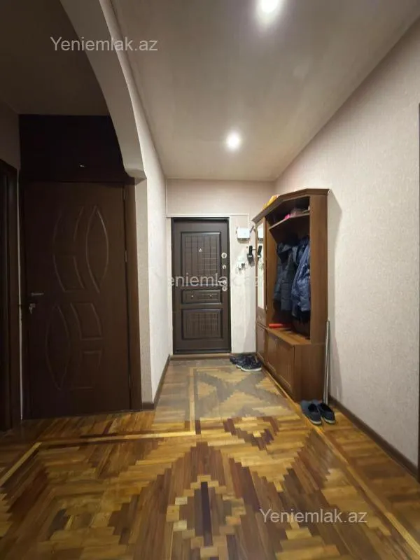 Satılır 3 otaqlı köhnə tikili 85 m²