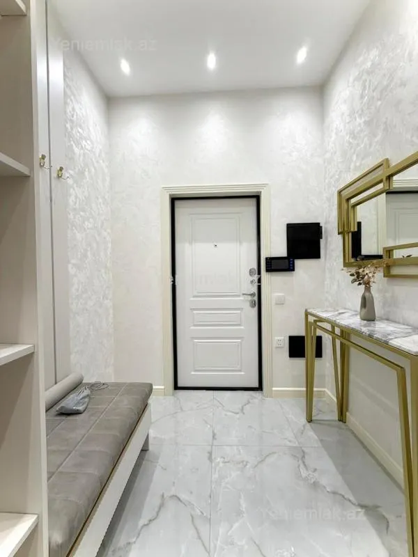 Satılır 2 otaqlı yeni tikili 83 m²