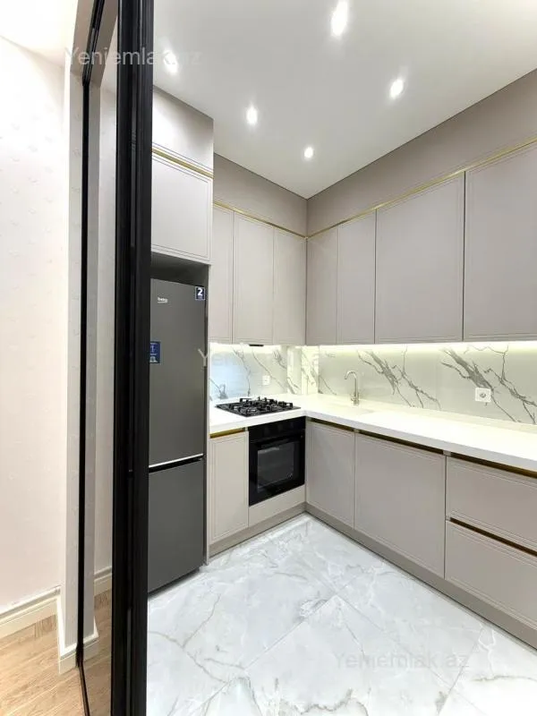 Satılır 2 otaqlı yeni tikili 83 m²