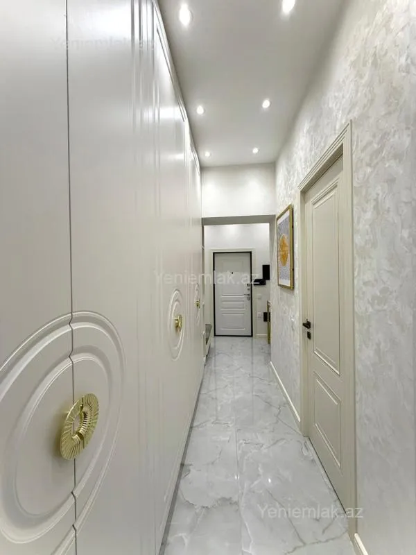 Satılır 2 otaqlı yeni tikili 83 m²