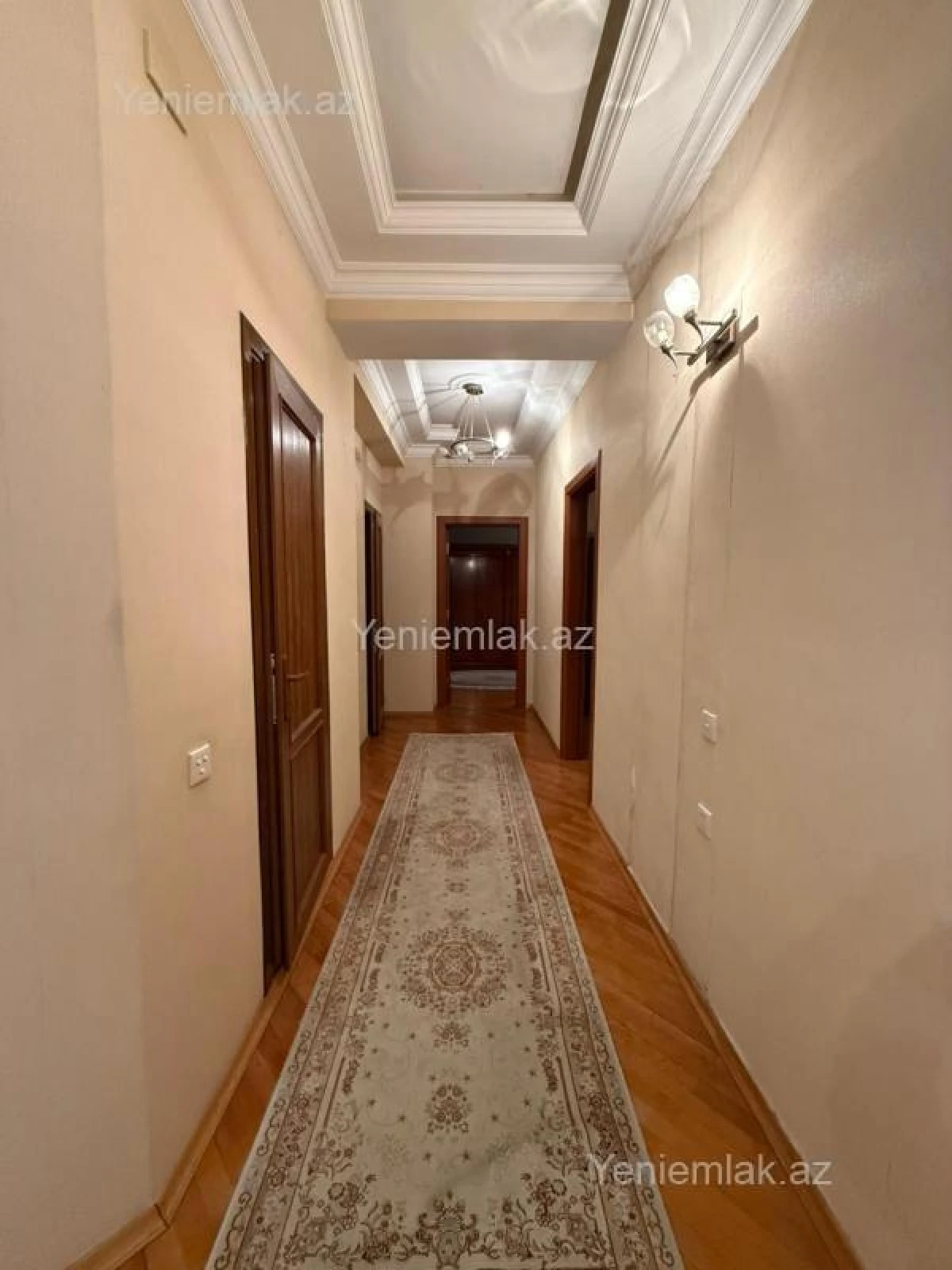 Satılır 4 otaqlı yeni tikili 200 m²