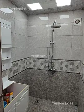 Satılır 4 otaqlı köhnə tikili 105 m²