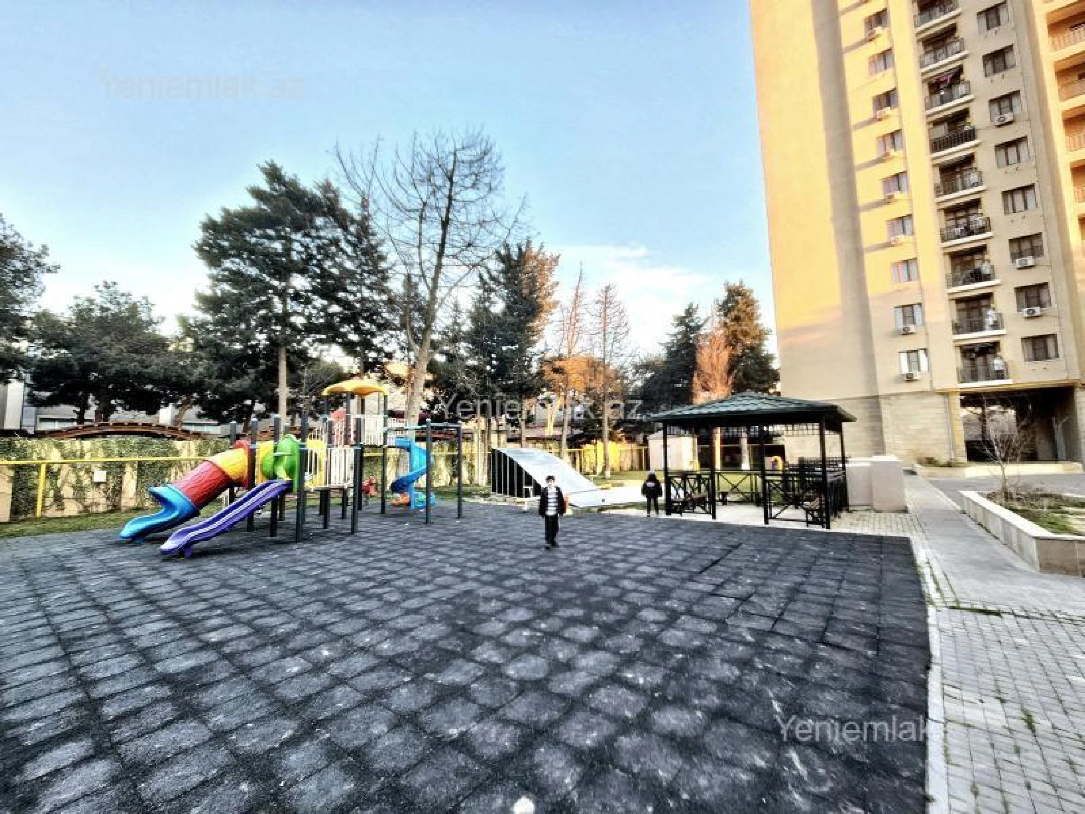 Satılır 2 otaqlı yeni tikili 78 m²