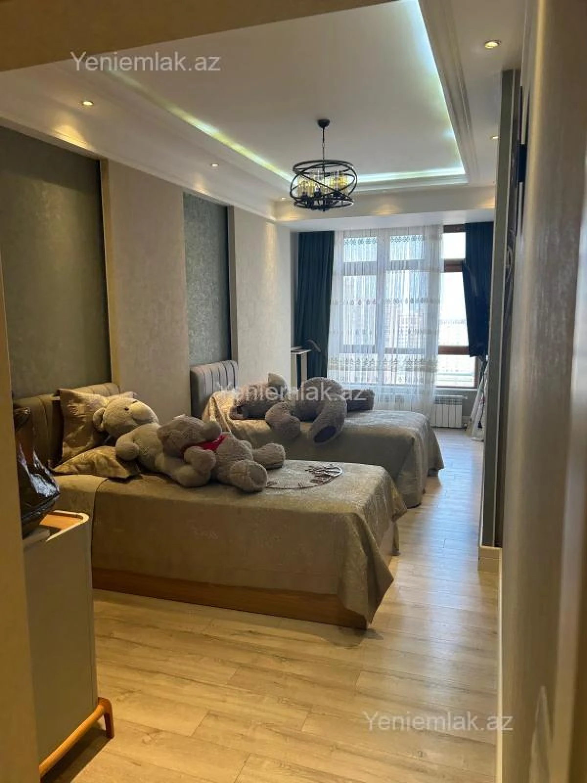 Satılır 4 otaqlı yeni tikili 160 m²