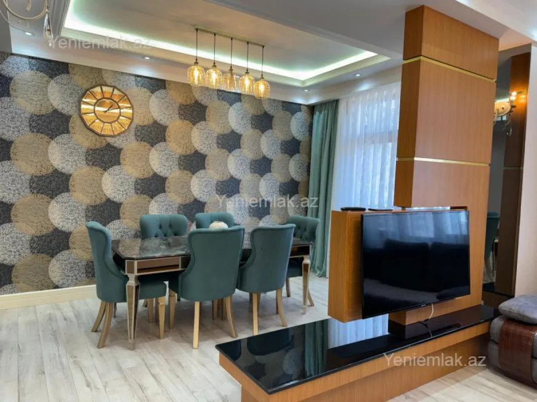 Satılır 4 otaqlı yeni tikili 160 m²
