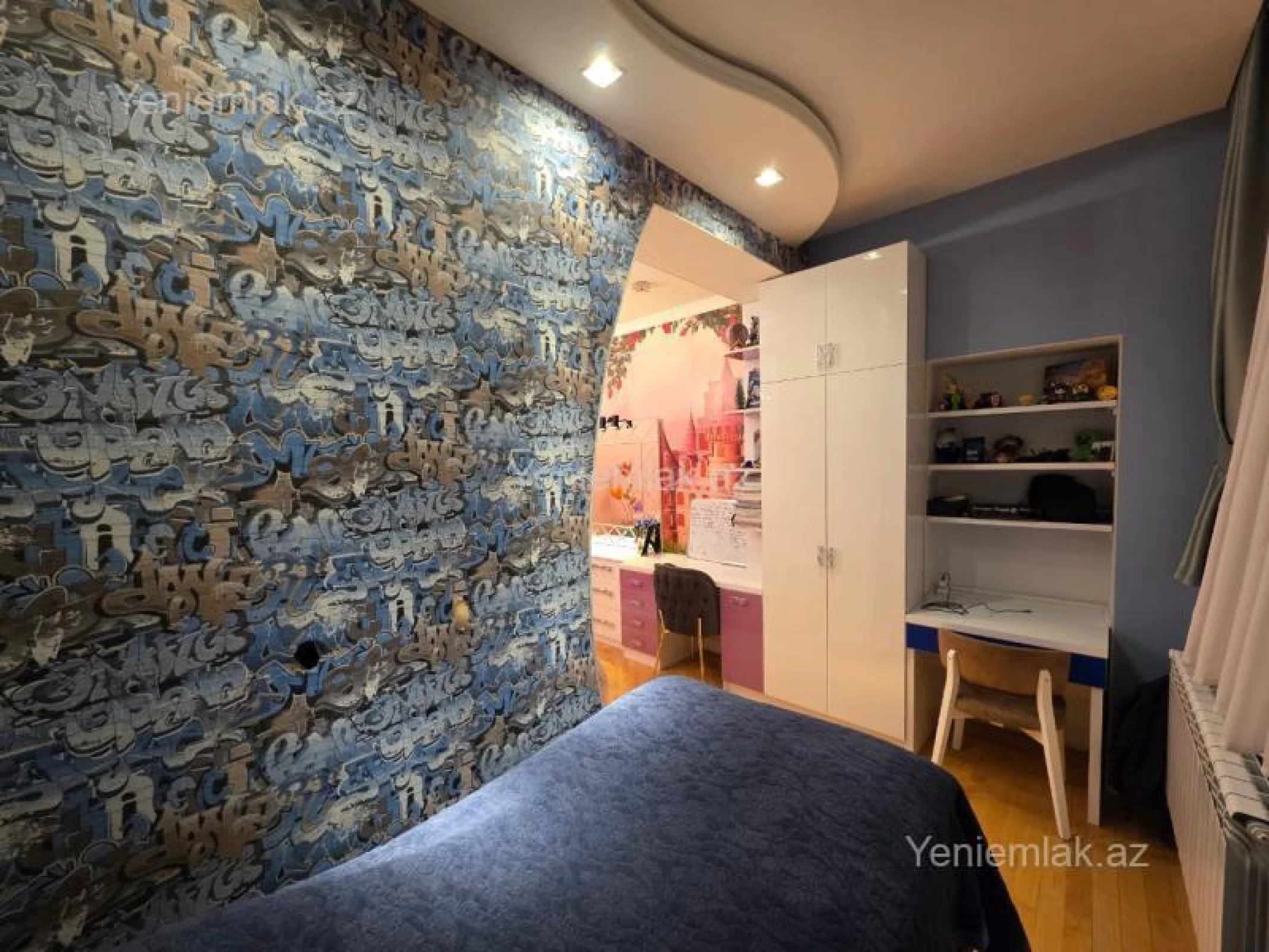 Satılır 3 otaqlı yeni tikili 135 m²