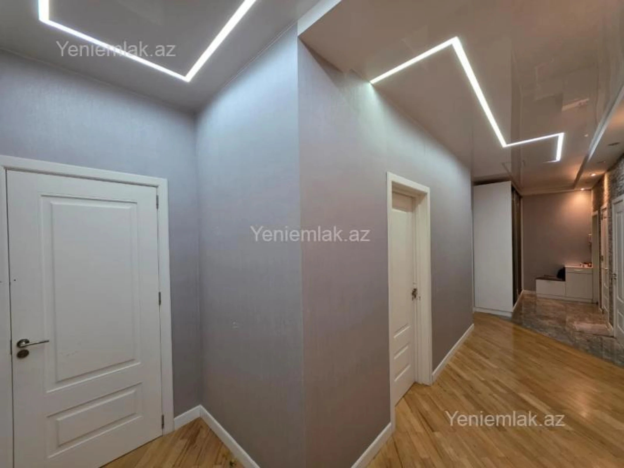 Satılır 3 otaqlı yeni tikili 135 m²