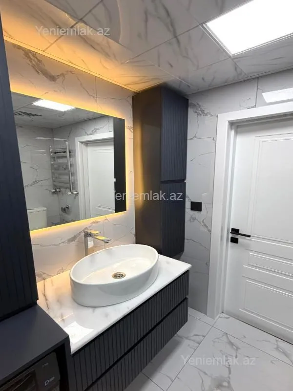 Satılır 3 otaqlı köhnə tikili 75 m²