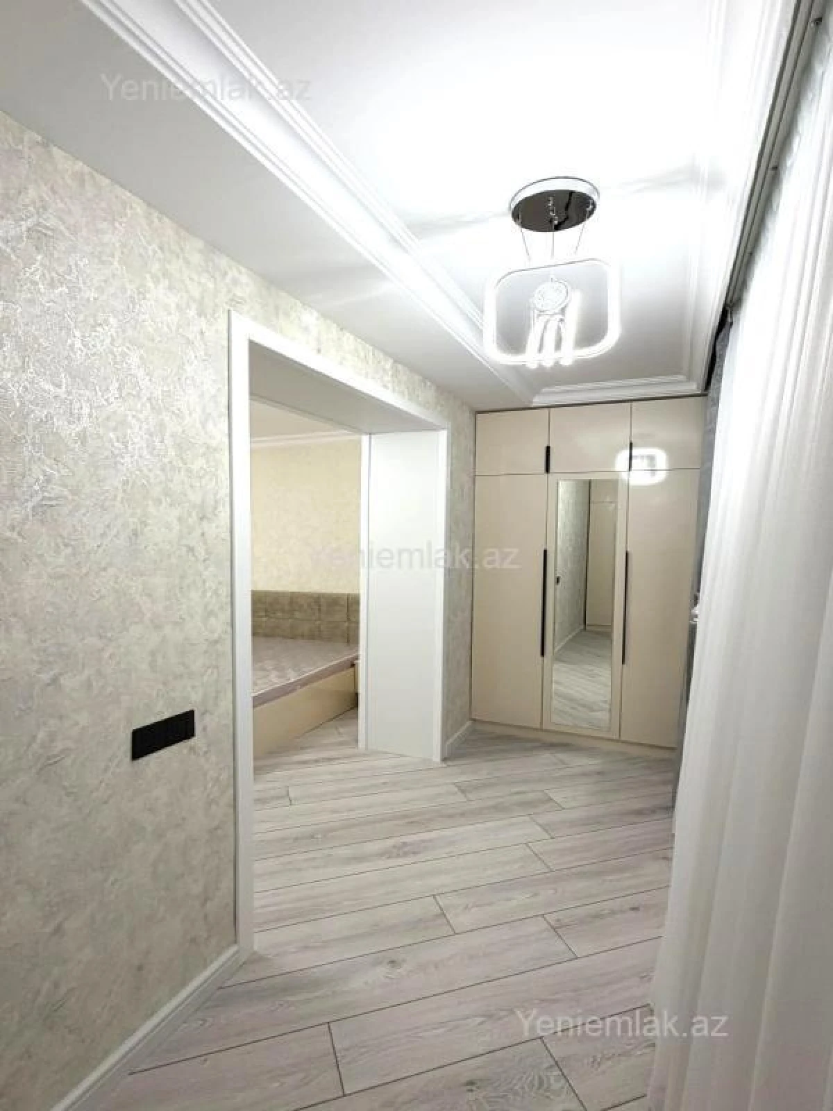 Satılır 3 otaqlı köhnə tikili 75 m²