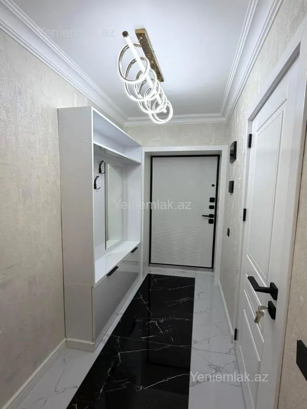 Satılır 3 otaqlı köhnə tikili 75 m²