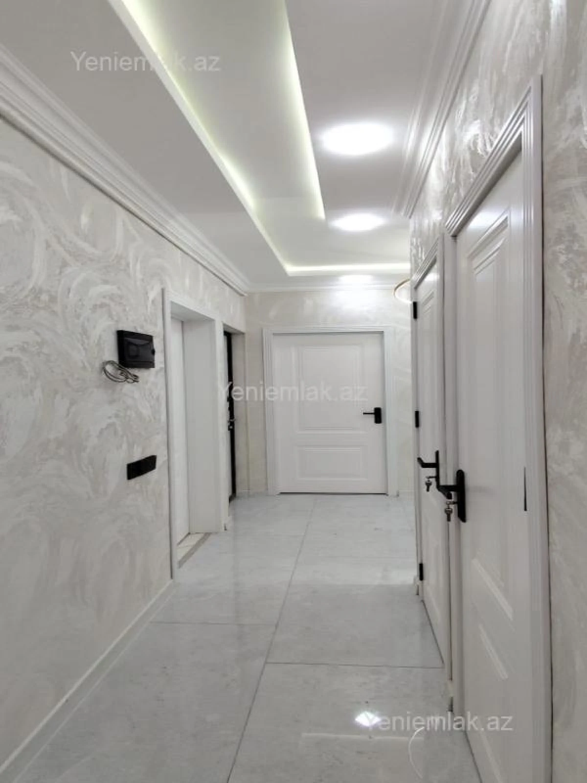 Satılır 2 otaqlı köhnə tikili 60 m²
