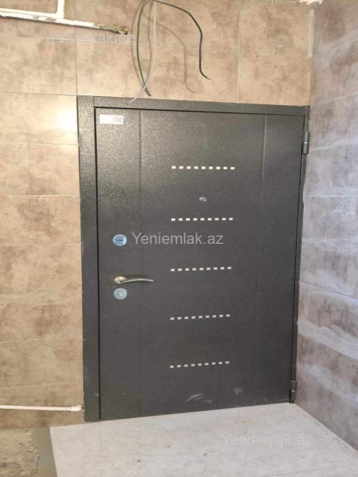 Satılır 2 otaqlı köhnə tikili 60 m²